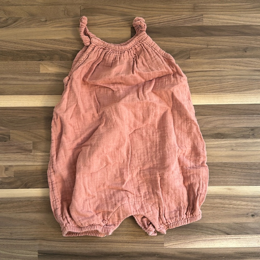 Carter’s little planet organic gauze, cotton jumper. Size 6 months.